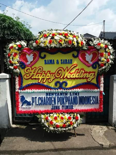 Karangan Bunga Pernikahan  di Kapuas
